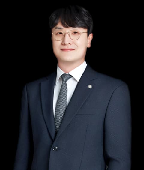 수원공중밀집장소추행변호사 undefined